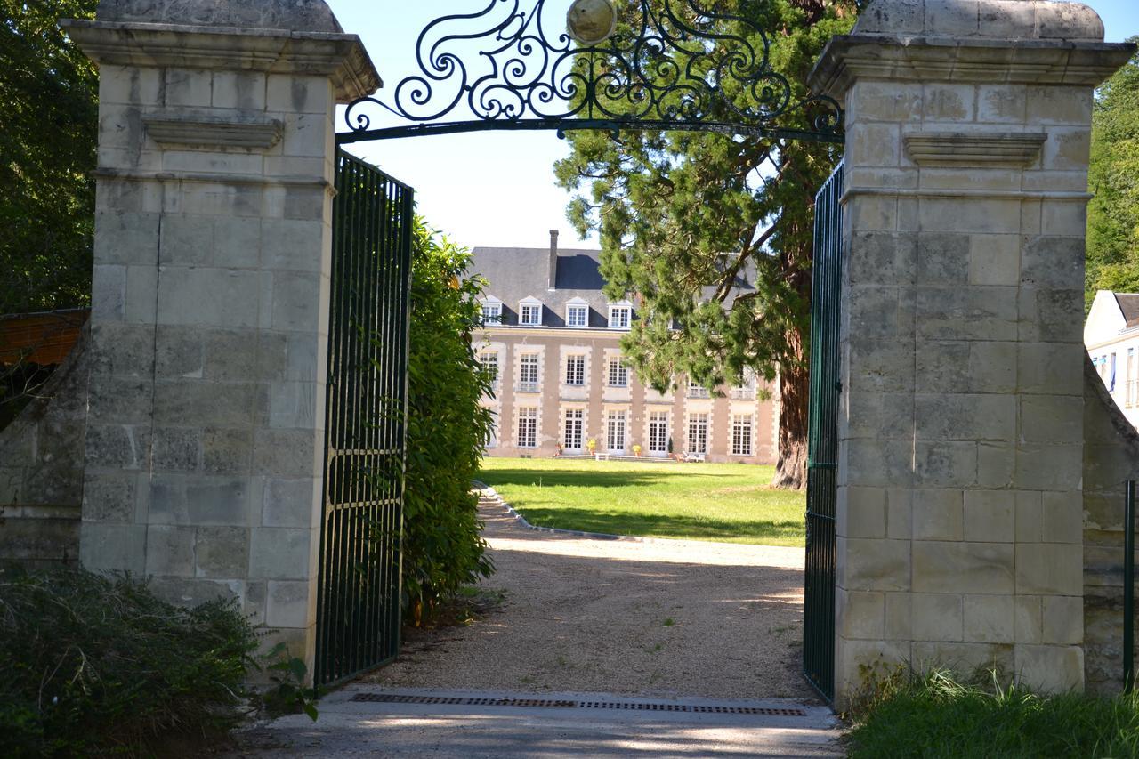 Chateau De Saint Ouen Les Vignes Exterior photo